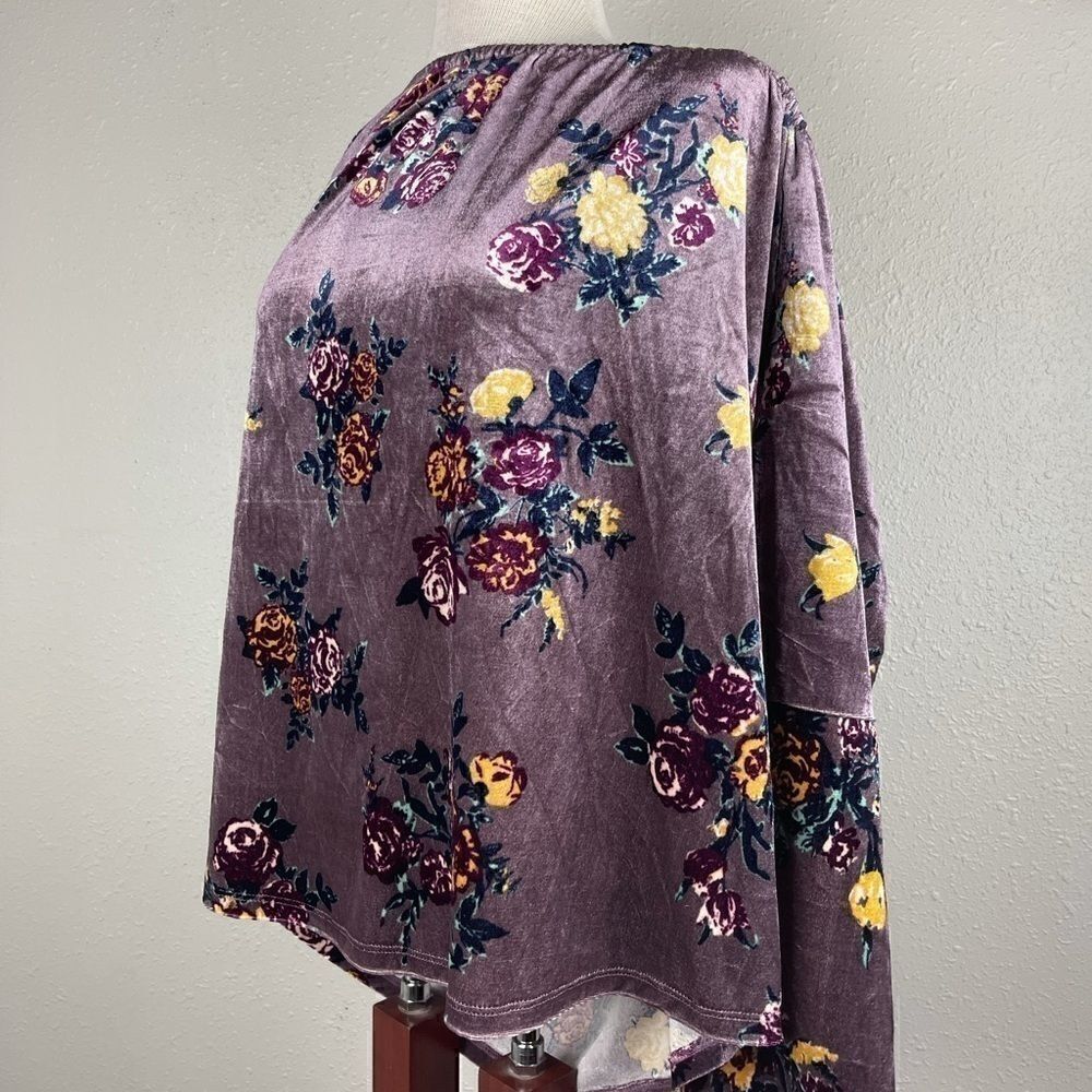 NWT It’s Our Time Women’s Off The Shoulder Too - Picture 2 of 4